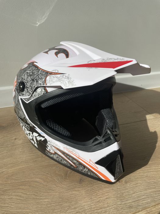 Kask typu fullface na hulajnoge rozm.M