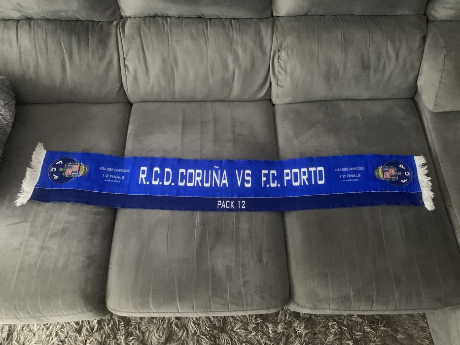 **Artigo Coleção** Cachecol FcPorto UCL SF 4/05/2004