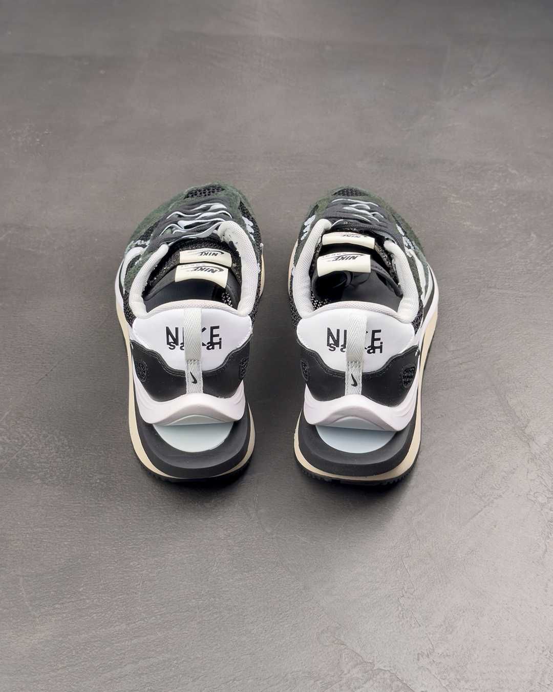 Кросівки Nike Vaporwaffle Sacai Black White