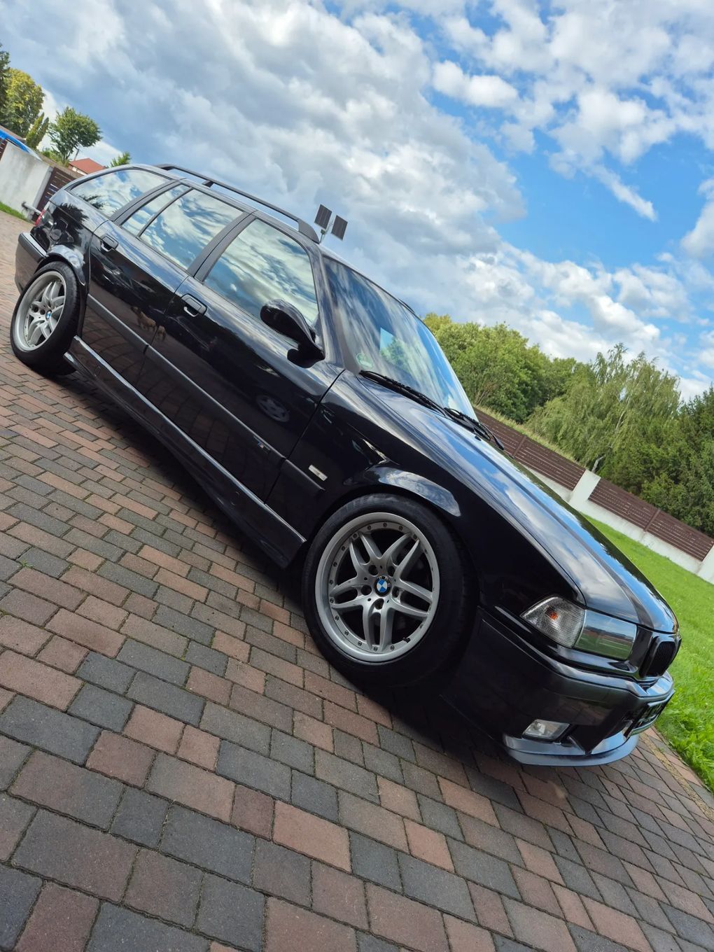 BMW Seria 3 Bmw 323i 170km M pakiet ori z vin bogate wyposazenie duże rondell 17"