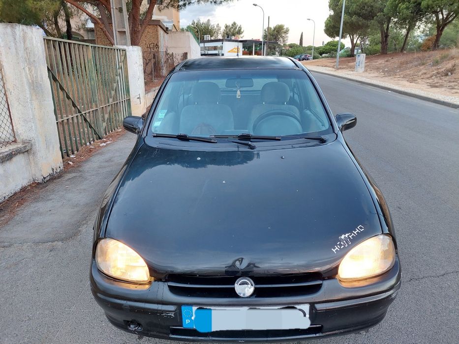 Opel Corsa B 1,2 ano 1997 para venda em Quarteira