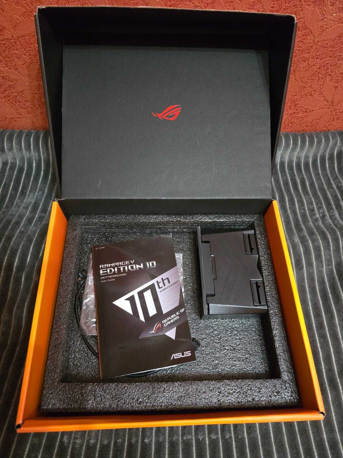 ASUS ROG Rampage V edition 10 + і7 5820k + ОЗУ + СВО