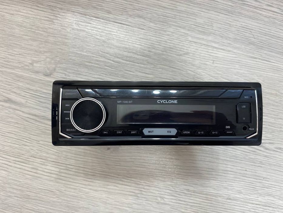 Автомагнітола з блютузом