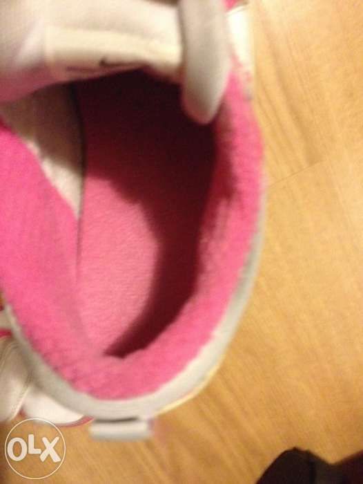 Tenis menina rosa (Nike) em muito bom estado nº27