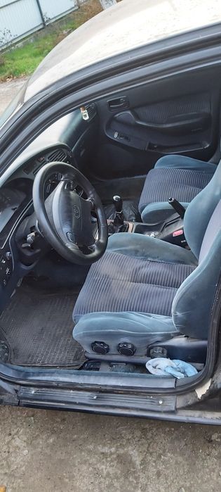 Продам Toйота камри 1991 року 2.2бензин.