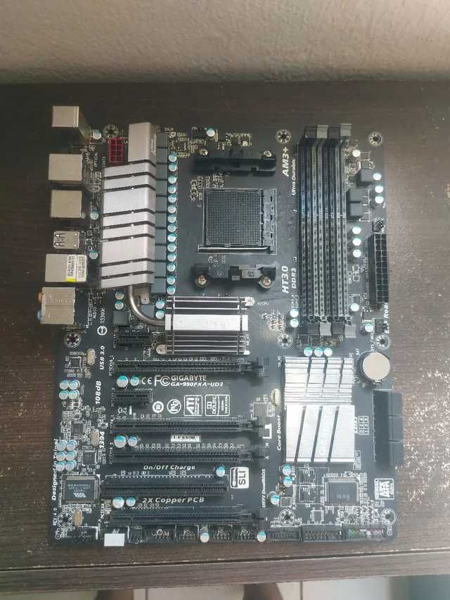 vendo duas motherboards a funcionar para despachar