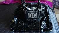 Czarna torebka z lakierku DG