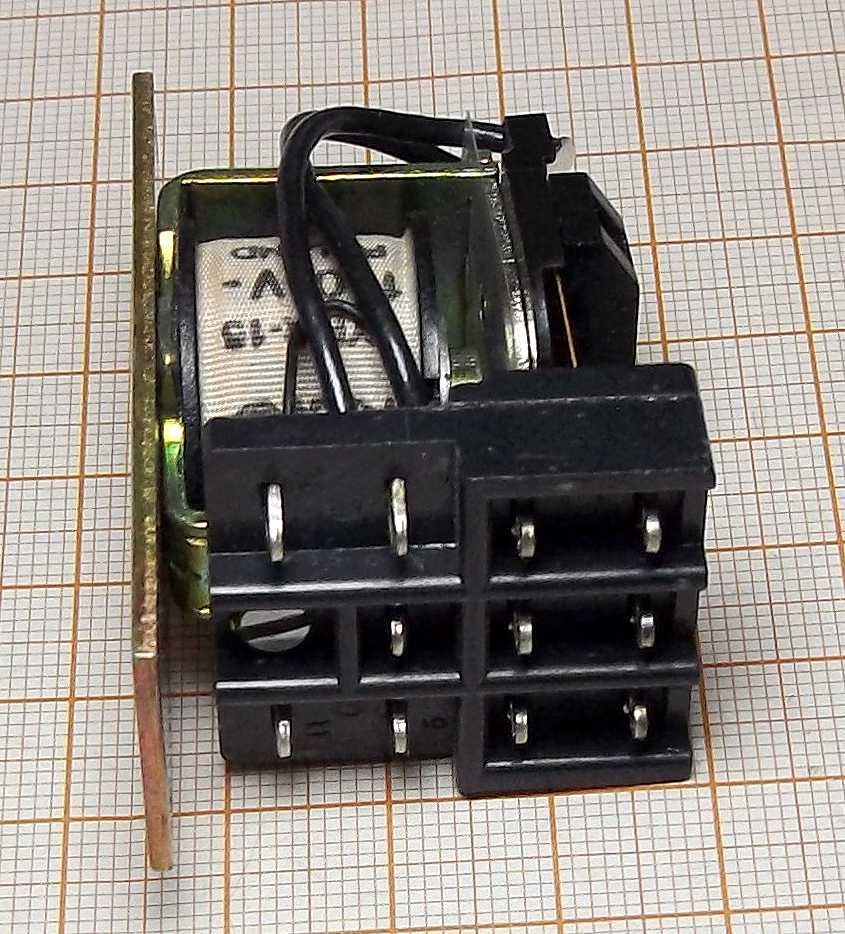 Przekaźnik 110V DC 3PDT R-15 [110-3-D]BL NOS - cena 2 sztuk
