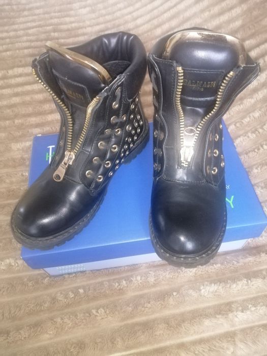 Продам ботинки весна осень