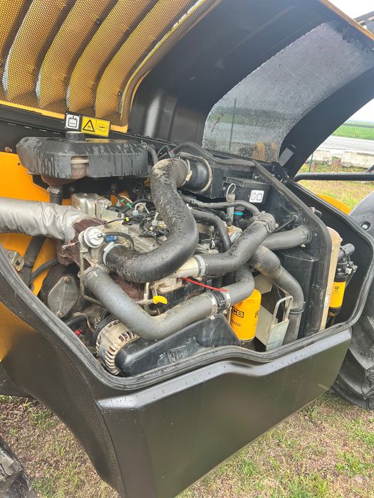 Продається телескопічний навантажувач JCB 535-125 2016 року випуску