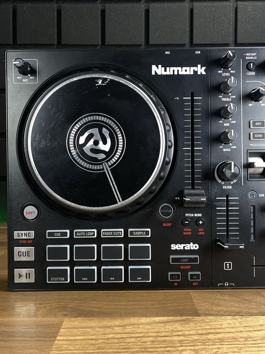 Numark Mixtrack Pro FX