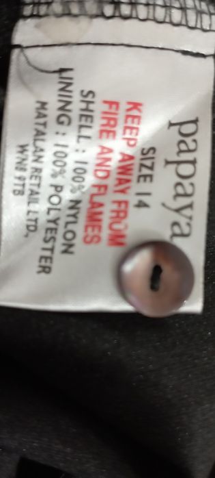 Sukienka koronkowa Papaya