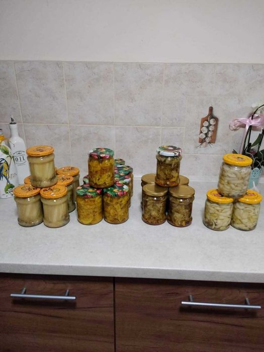 Keczup z cukinii bądź dyni, leczo, sok z malin, buraczki, dżemy