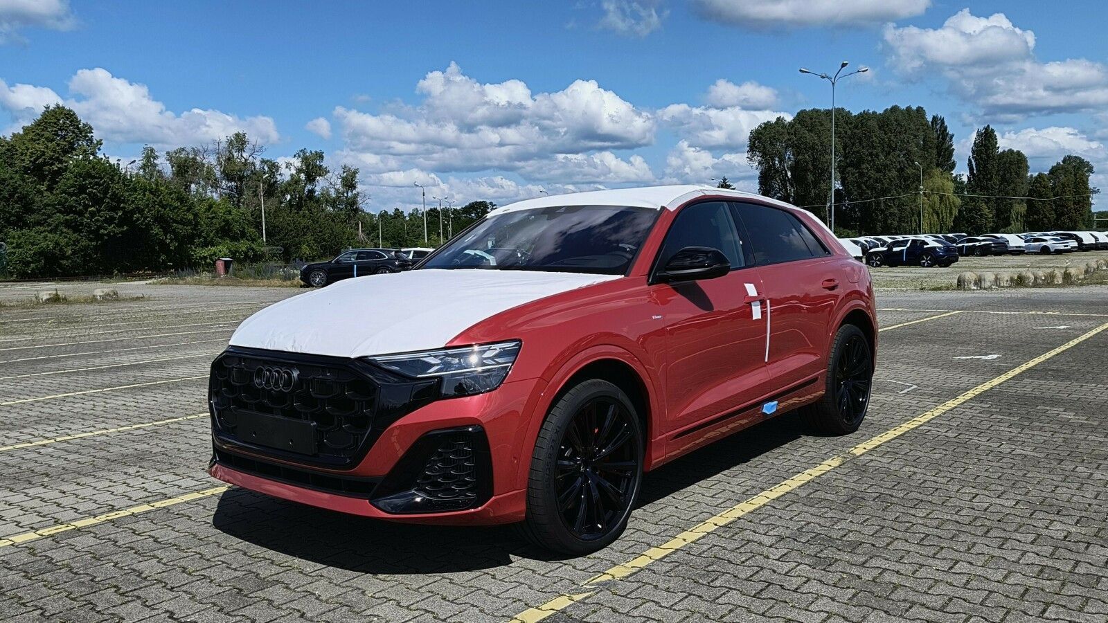 Audi Q8 Salon Polska, Pakiet promocyjny Comfort, Innovation, Matrix LED