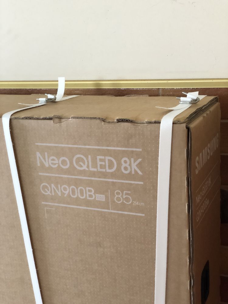 Телевізор Samsung NeoQLED 8K QE-85QN900C, 75QN900C, 65QN900C