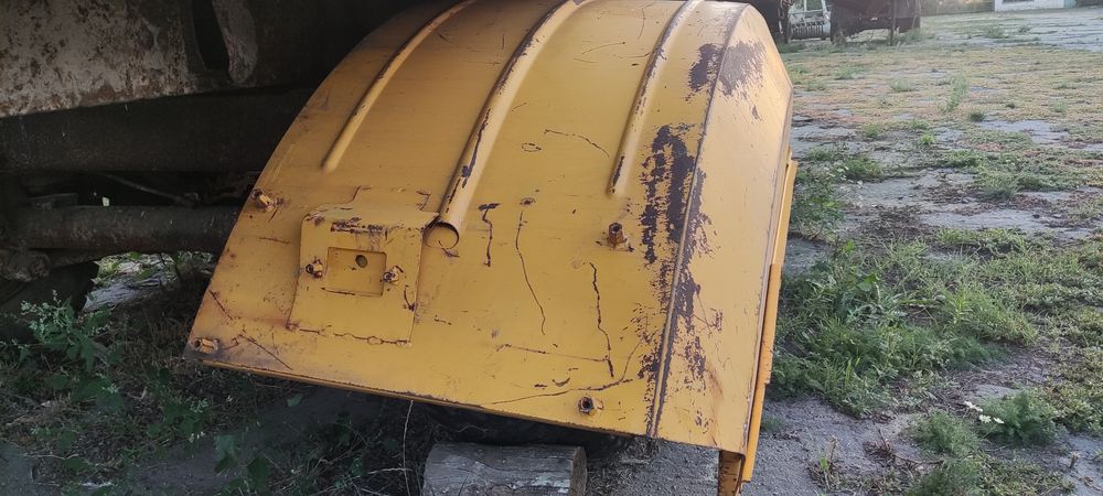 Продам крило трактора Кіровець К-700