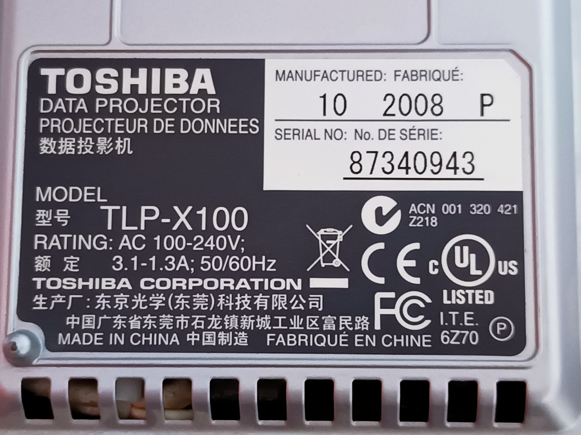 Projektor rzutnik Toshiba TLP-X100