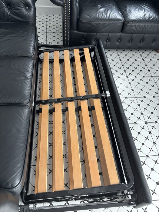 Sofa Chesterfield 3+2 z funkcją  spania .Skora naturalna cielęca.
