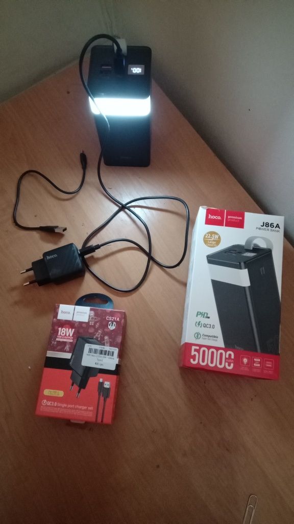 Power bank HOCO 50000 mAh+Type C зарядка 18 w