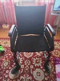 Новое инвалидное кресло Breezy 300 R + две специальные подушки.