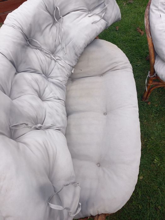 Zestaw mebli na taras z poduszkami