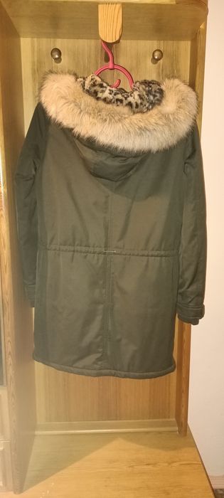 Парка жіноча з капюшоном