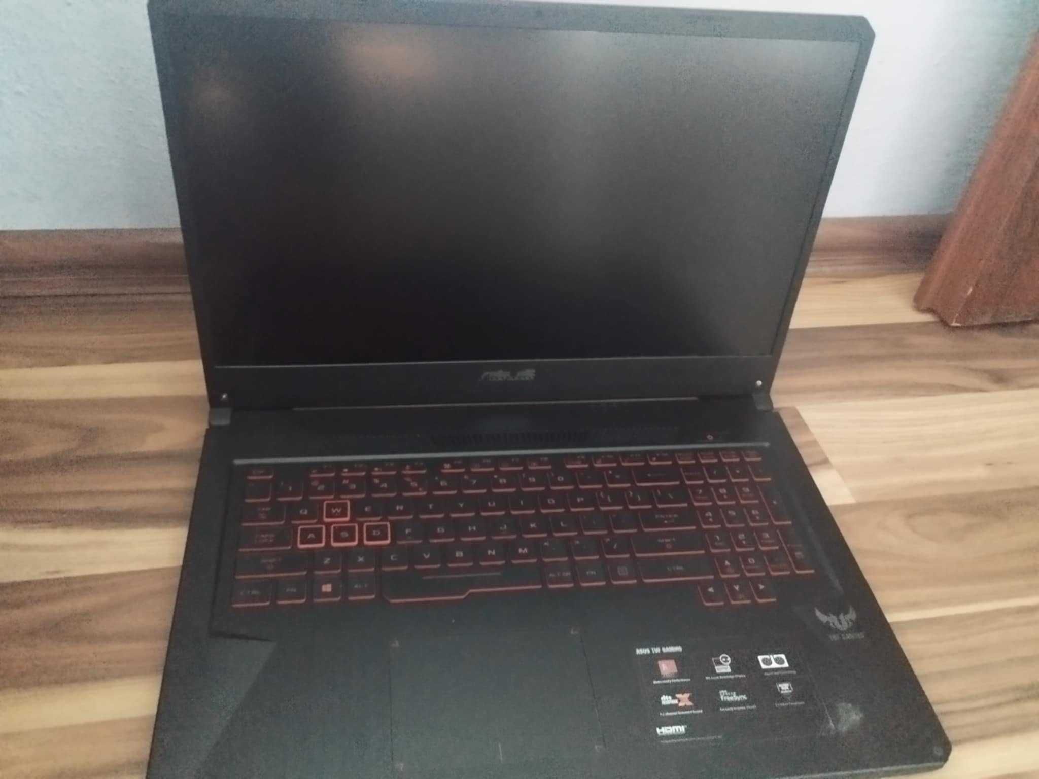 Sprzedam laptopa Asus