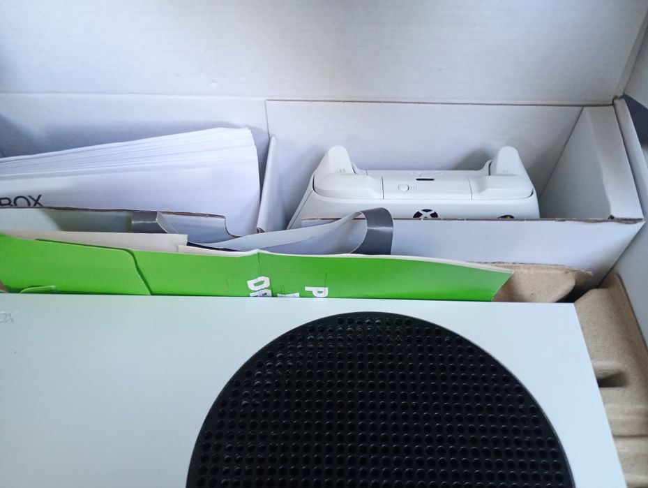 Xbox Series S używany z pudełkiem