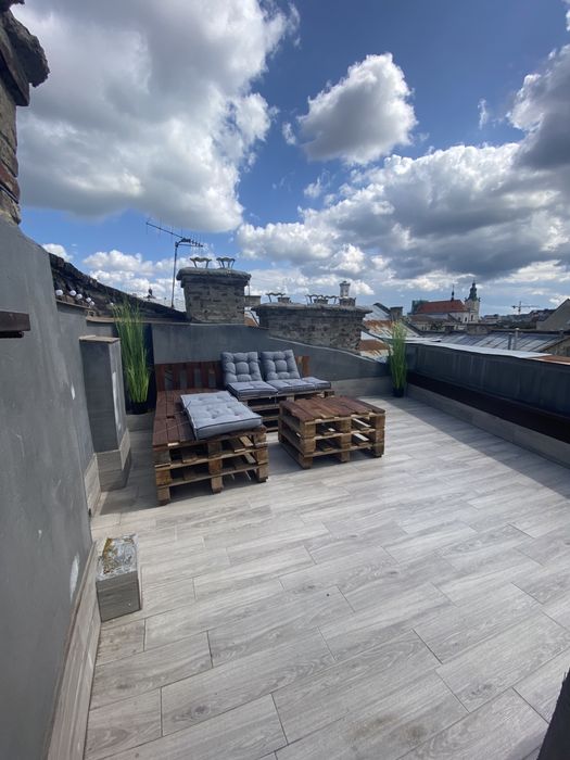 Пенхауз подобово на Свободи біля Оперного