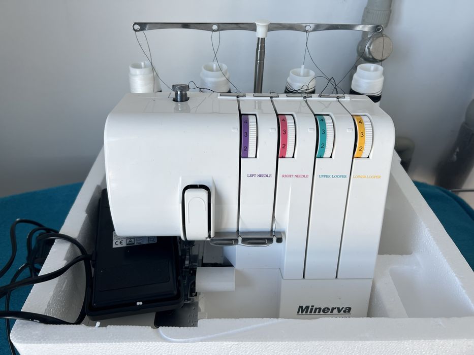 Чудовий оверлок Minerva M840DS