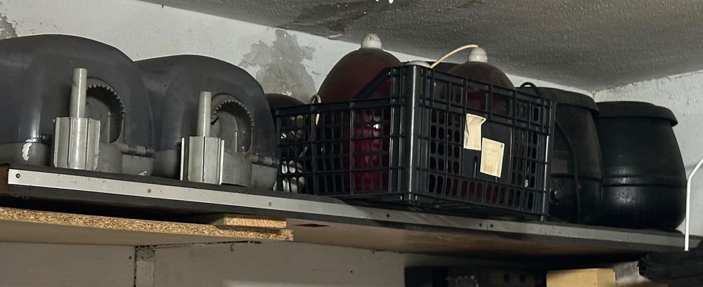 Hottes e outros artigos por 400€