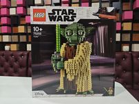 Конструктор LEGO Star Wars 75255 Йода (1771 Деталь)