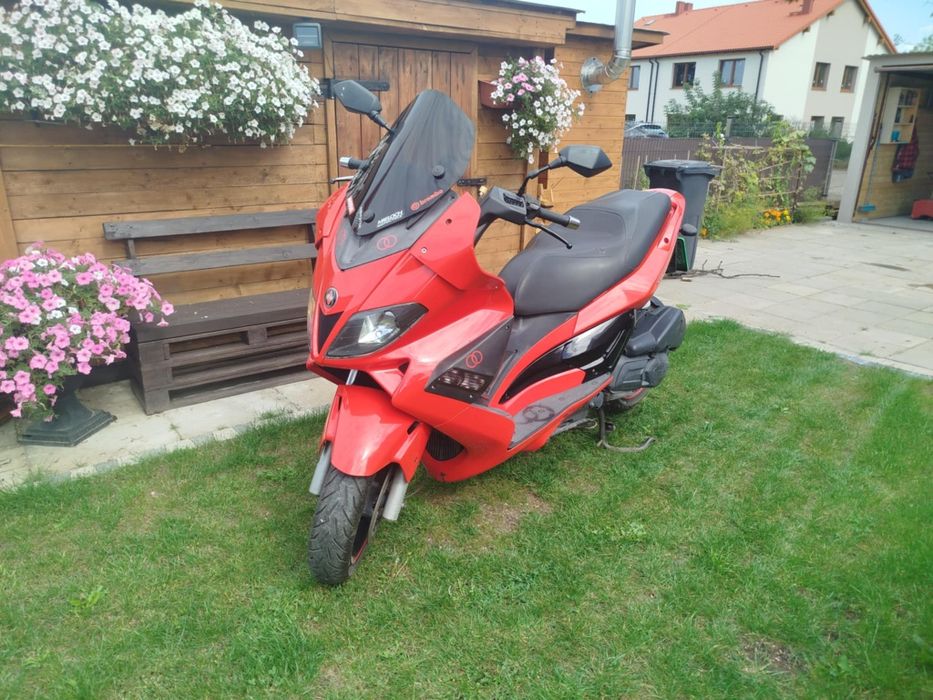 Skuter Gilera Nexus 125