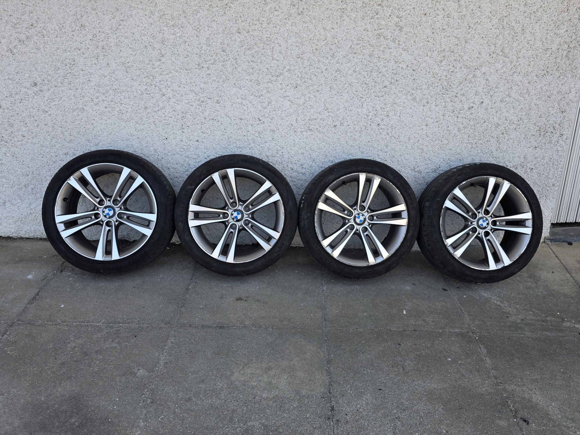 Jantes Originais BMW 18" 5x120 com Pneus 225.45.18