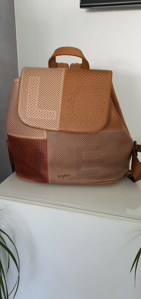 Plecak desigual plecaczek oryginalny brązowy beżowy azurowy