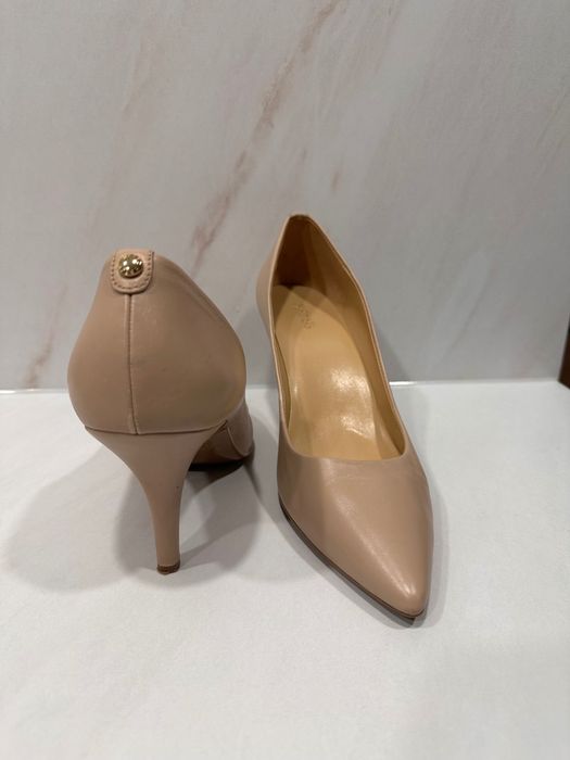 Шкіряні туфлі Michael Kors. Б/у