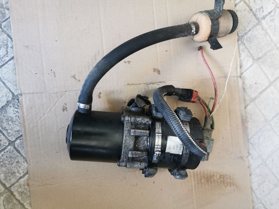 Vendo bomba de direção peugeot 106