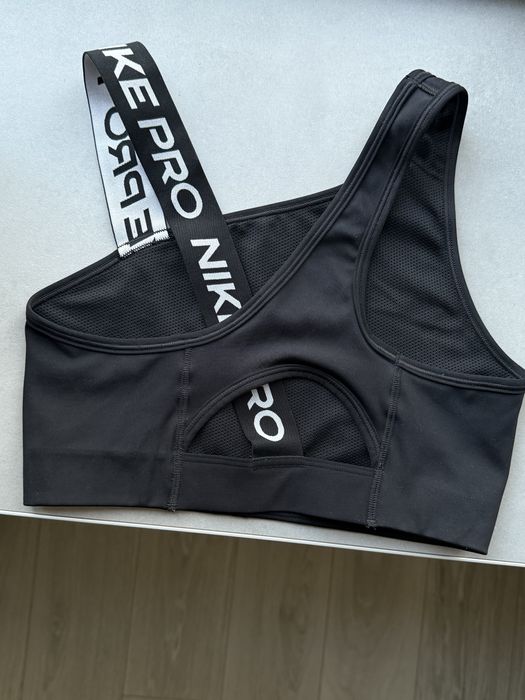 Жіночий топ nike pro