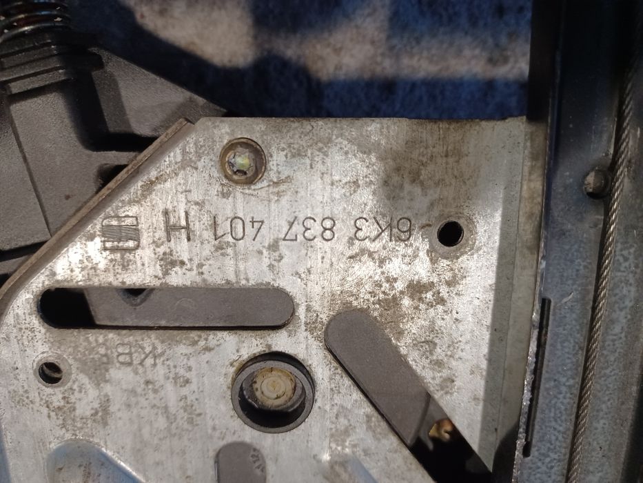 Sprzedam 2 elektryczne podnośniki szyb do seat ibiza 3d 2000r