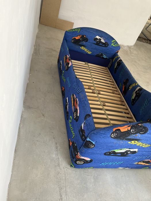 Łozko tapicerowane  dla dziecka 150x70