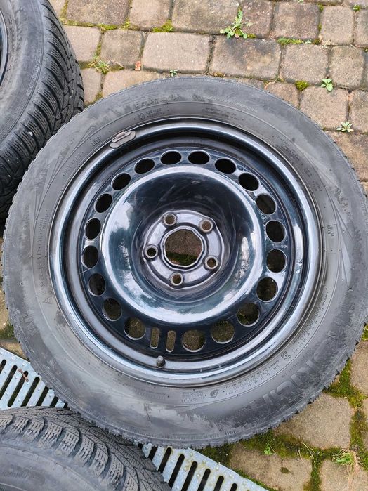 Felgi stalowe 17" 5x120 Opony zimowe Nokian 225 55 17 Opel Insignia A