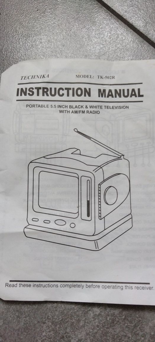 Przenośny telewizor z radiem