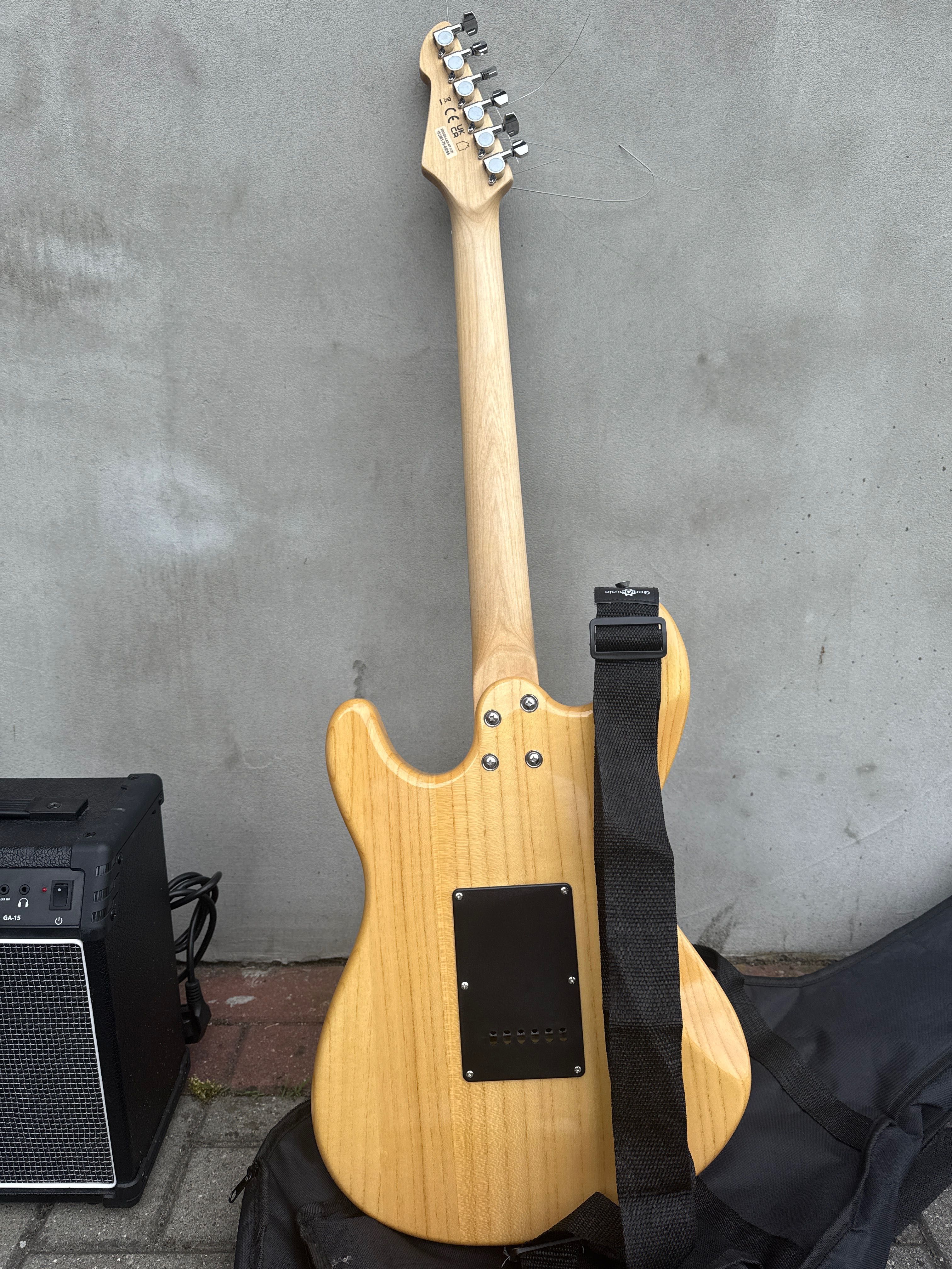 Gitara Gear 4 music + piecyk + struny + pokrowiec