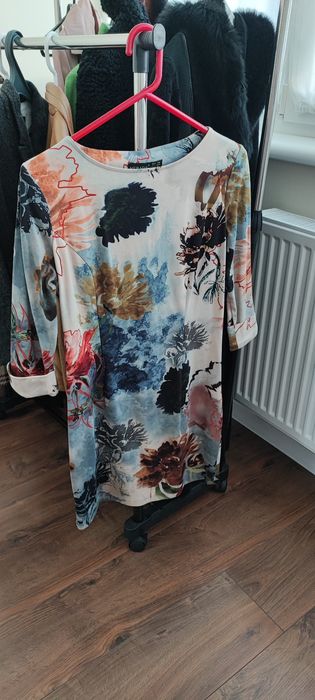 Женское платье размер 44