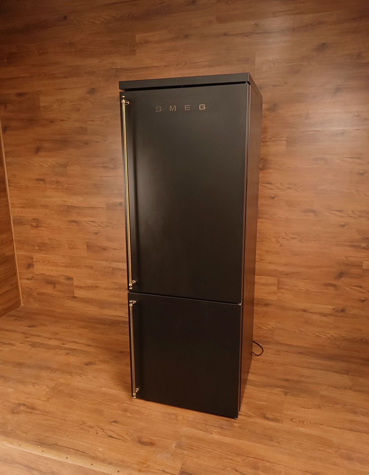 Холодильник Smeg чорний матовий великий ретро гарантія доставка занос