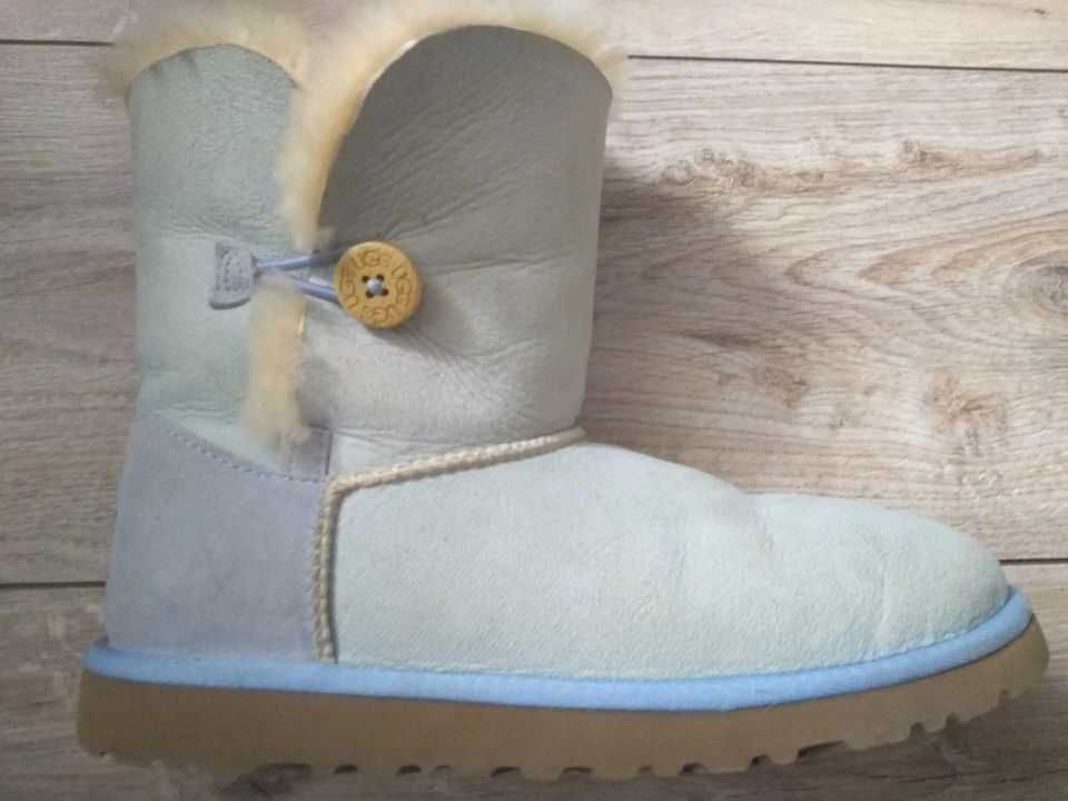 Ugg Bailey Button 36/37 śliczne śniegowce denim jasno niebieskie