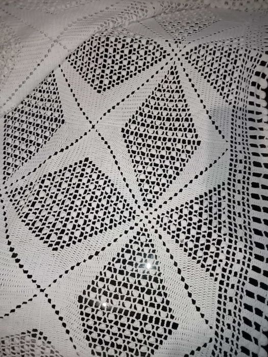 Colchas de renda e toalhas de renda