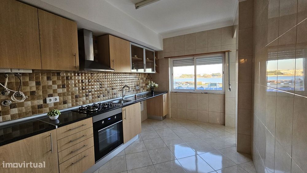 Arrendamento apartamento Tipo T2 Amora