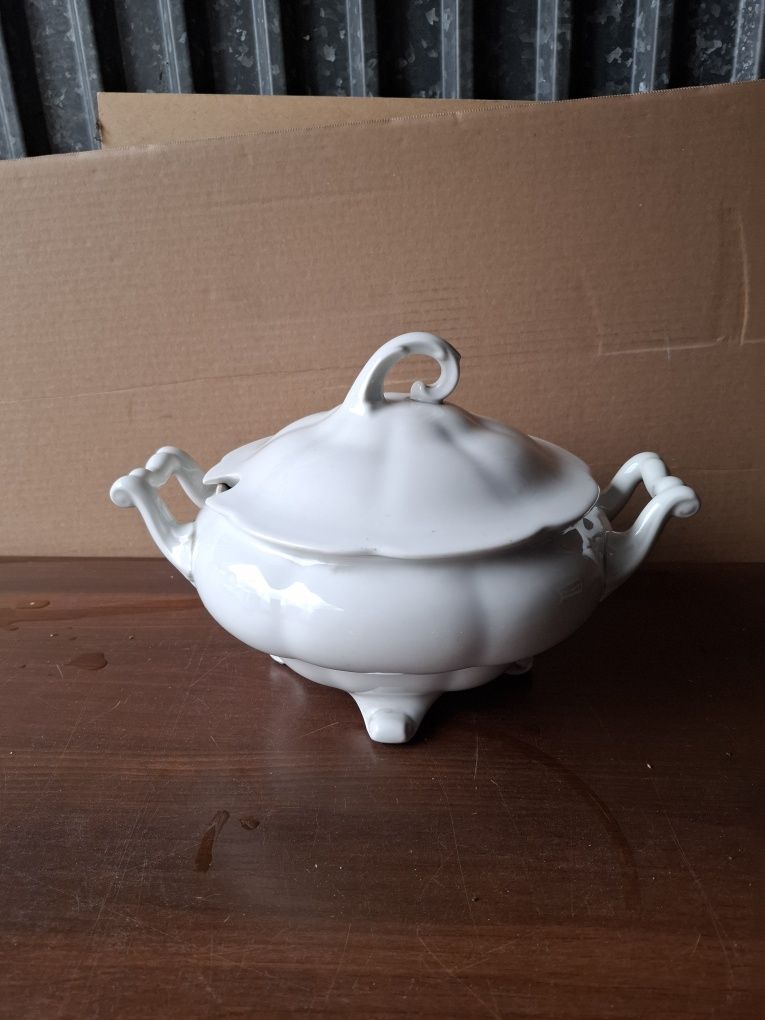 Stara waza z czasów PRL porcelana Karolina