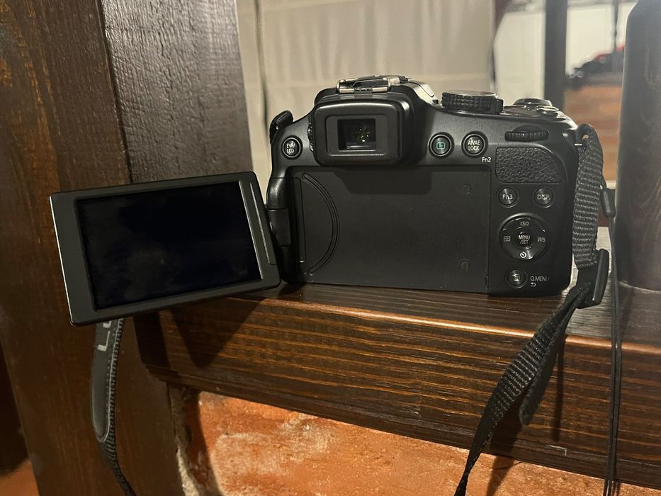 Panasonic LUMIX DMC-FZ200